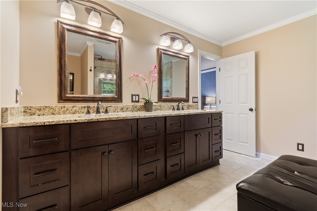 Laurelwoods - Residential