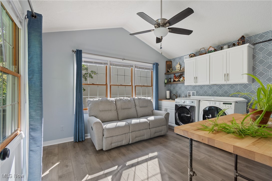 Laurelwoods - Residential