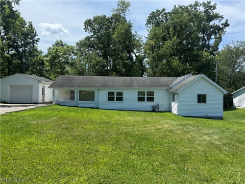 Homes For Sale - 3680 Lincoln Street<br/> Roseville, OH 43777
