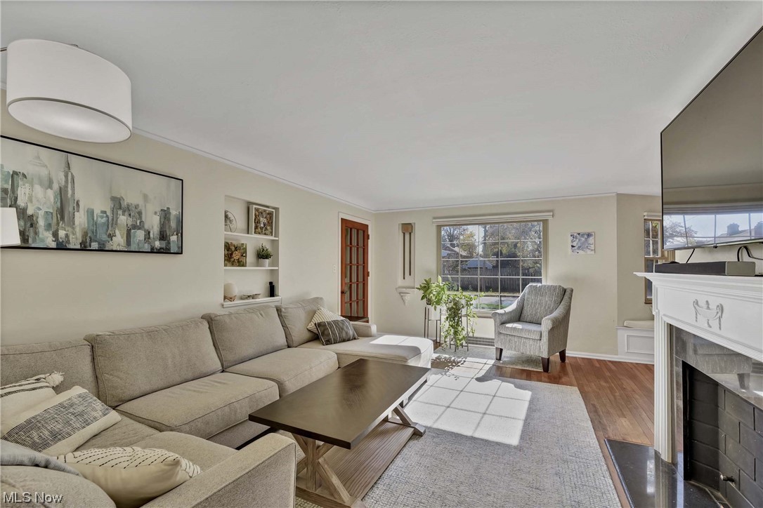 Royal Spencer - Residential