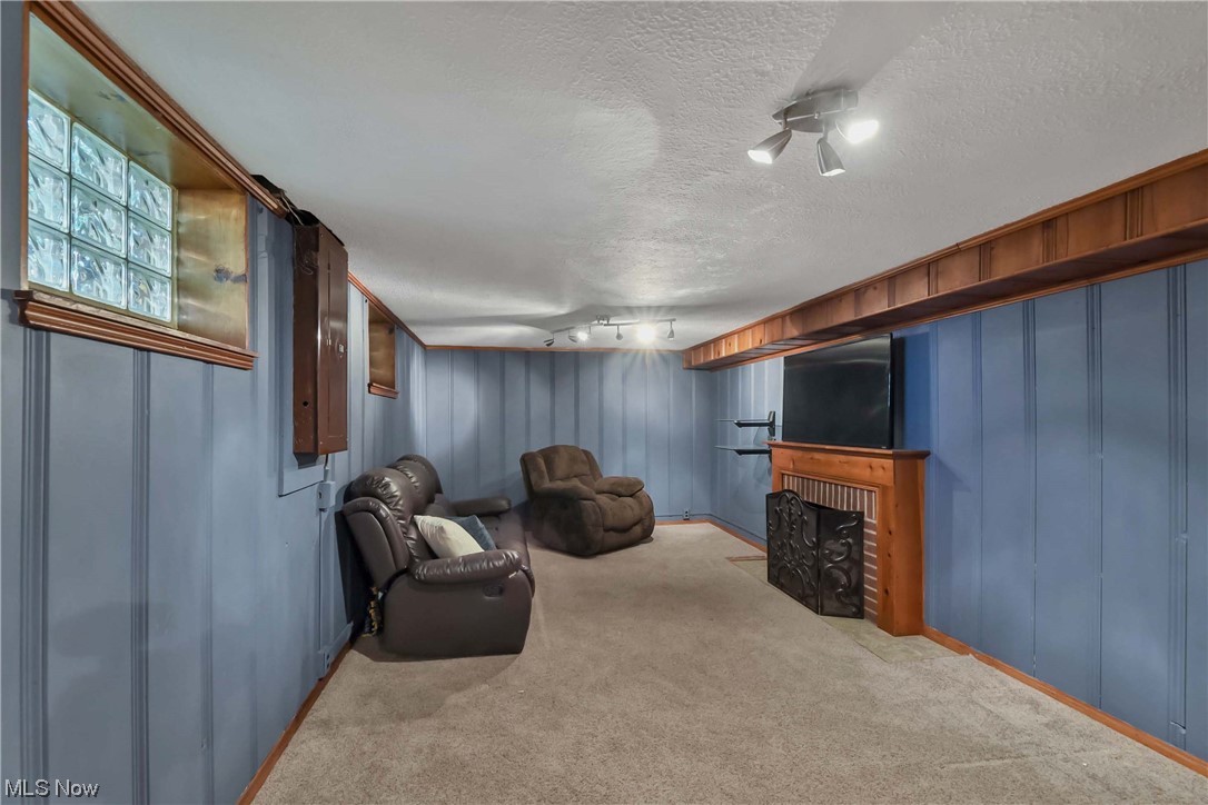 Royal Spencer - Residential