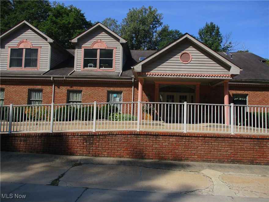 Welcome to White Pond/ To Mull Ave a Great location for Medical offices, Accounting offices, Sales Offices and more. Owner pays Electric, Gas and Water and Sewer ! 2000 Sq Feet on 2nd Floor. Plenty of parking spaces. Available Jan. 1st 2026. Total Lease is $3,000 A Month long term is preferred.