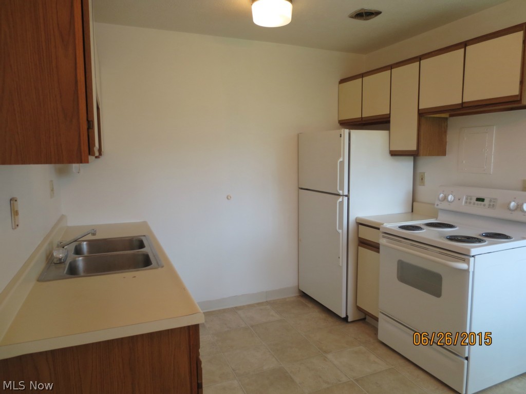 Stratford Village Condo - Residential