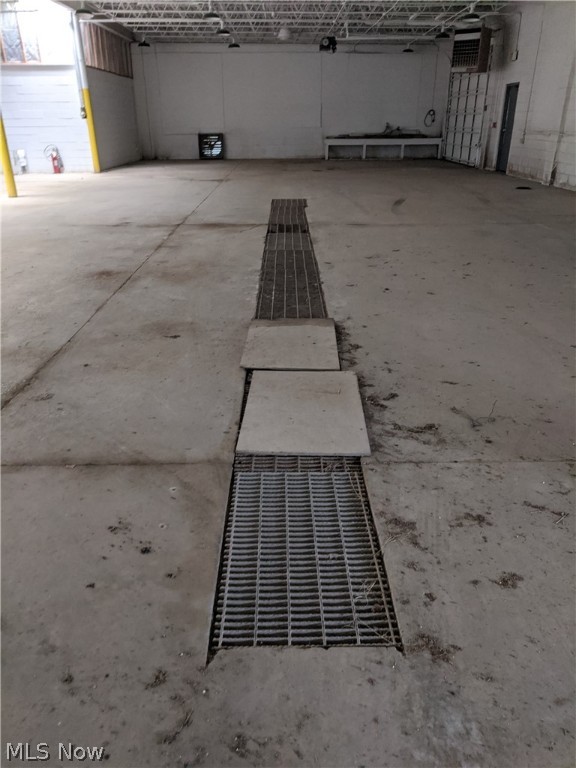 Township/Saybrook - Commercial Sale