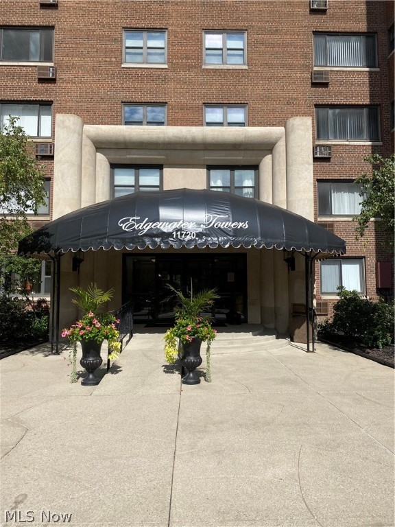 Edgewater Towers Condo - Residential