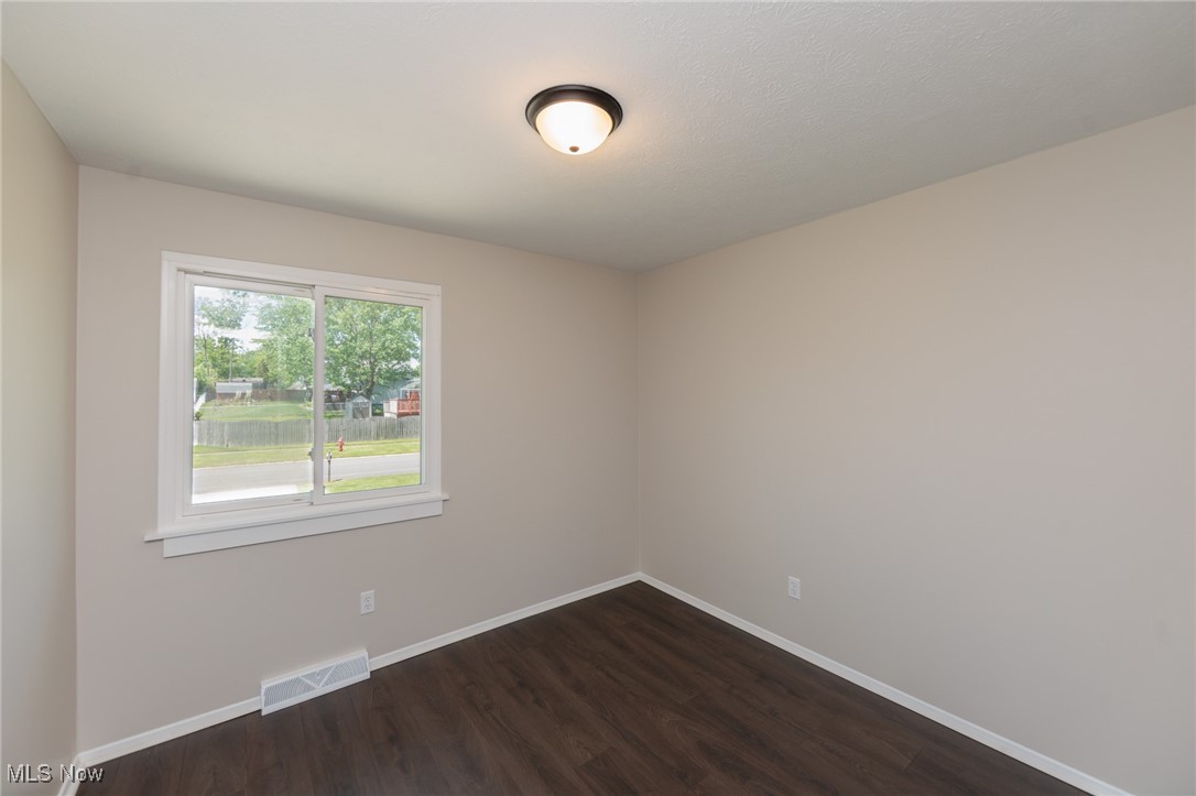 445 Bruce Drive, Brunswick, Ohio image 21