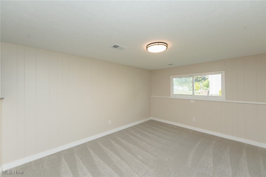 445 Bruce Drive, Brunswick, Ohio image 28