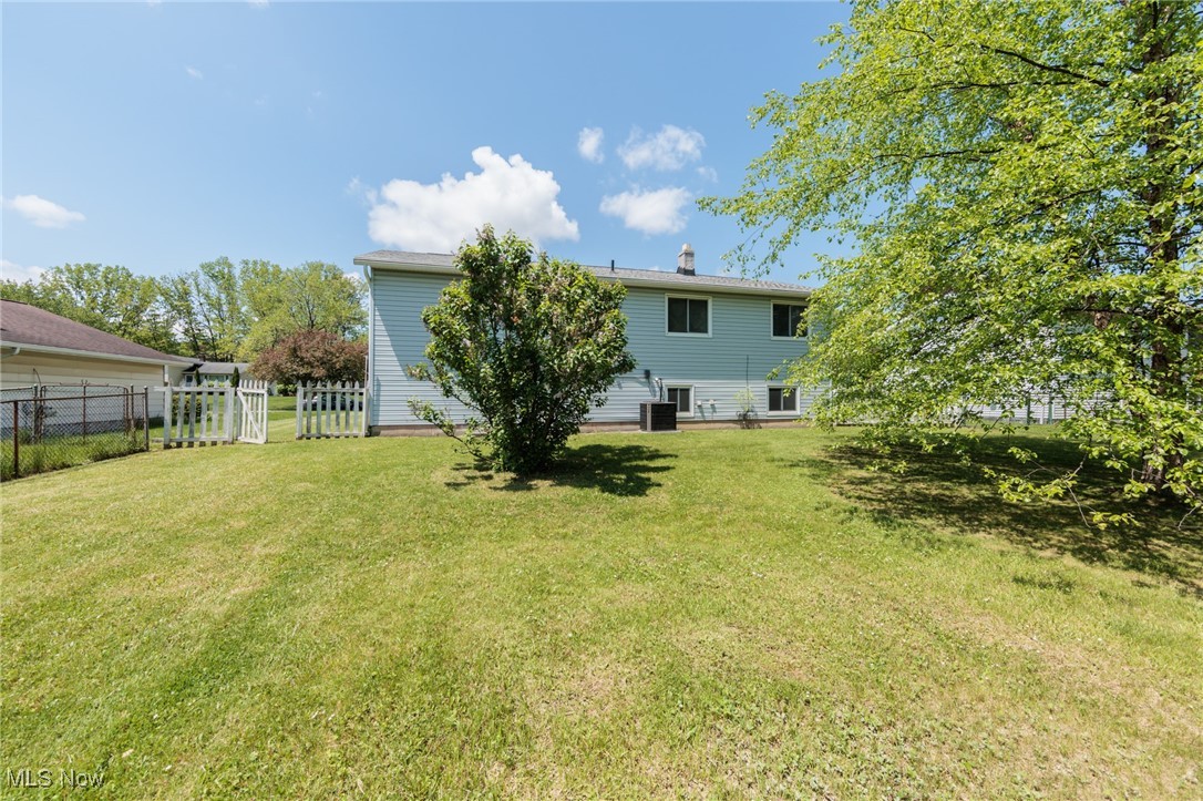 445 Bruce Drive, Brunswick, Ohio image 40