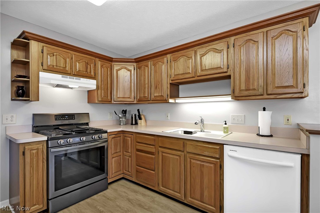 Cinnamon Woods Condo - Residential