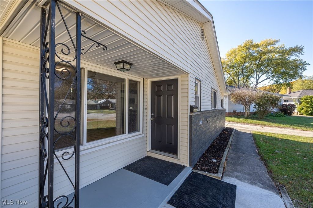 Photo of 4321 W 181st Street, Cleveland, OH 44135 (MLS # 5155718)