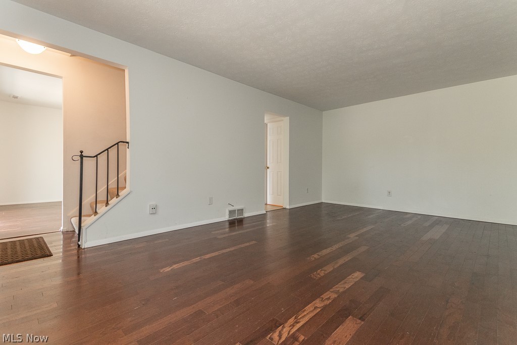 Ridgeglen - Residential