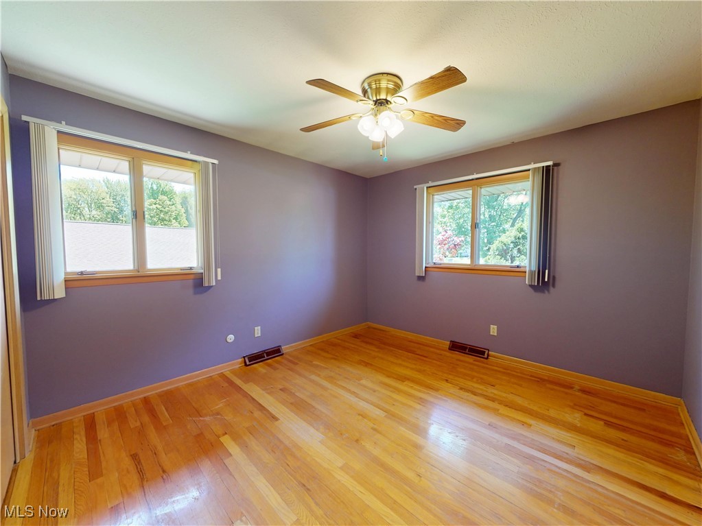 12970 Martin Drive, Parma, Ohio image 28
