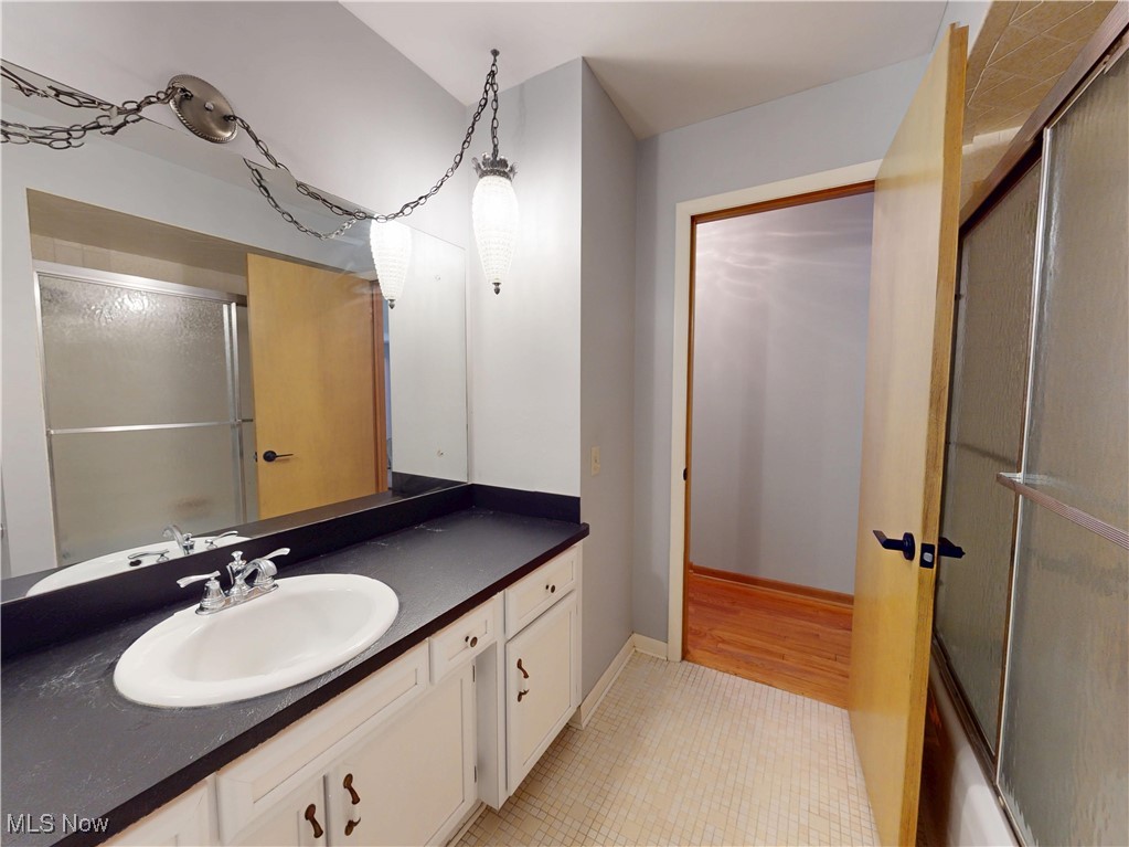 12970 Martin Drive, Parma, Ohio image 19