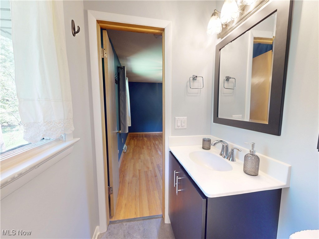 12970 Martin Drive, Parma, Ohio image 25