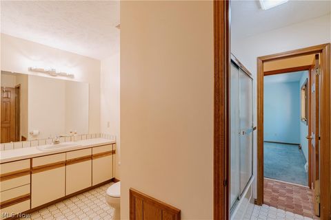 Tiny photo for 33475 Miles Road, Moreland Hills, OH 44022 (MLS # 5209421)