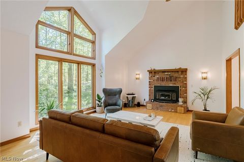 Tiny photo for 33475 Miles Road, Moreland Hills, OH 44022 (MLS # 5209421)