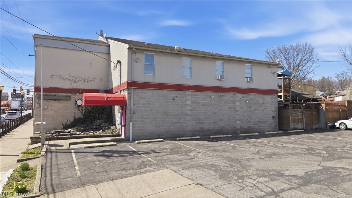 805 7th Street