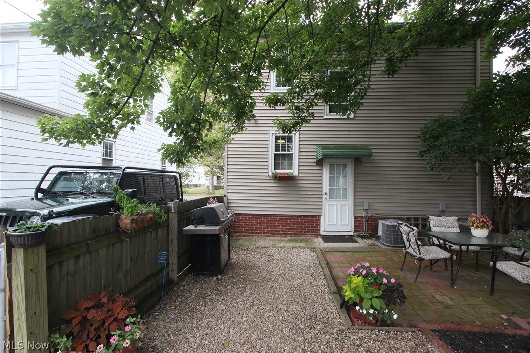 Manor Realty Cos Riverside Mn - Residential