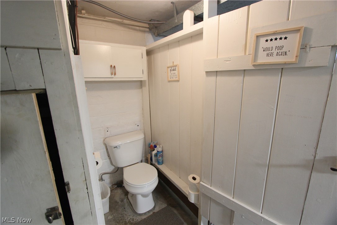 Manor Realty Cos Riverside Mn - Residential