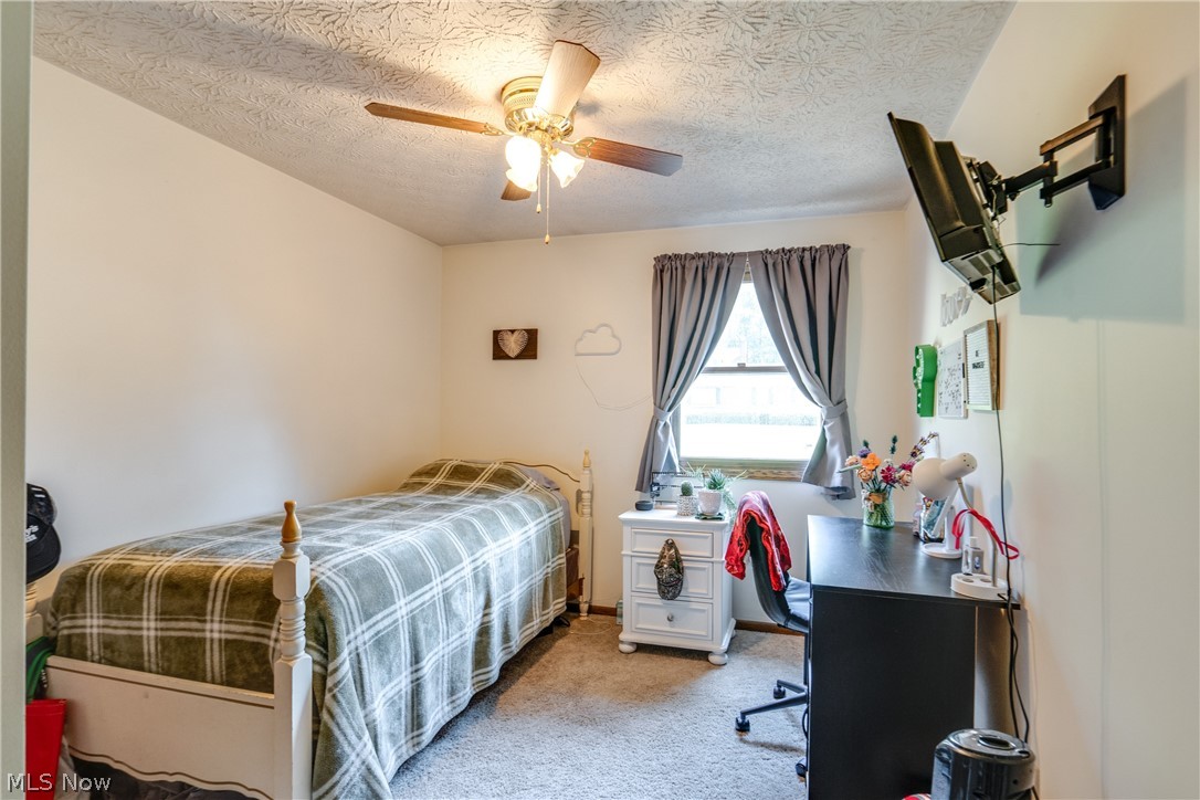 Amherst Knolls - Residential