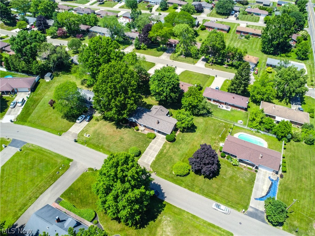 Amherst Knolls - Residential