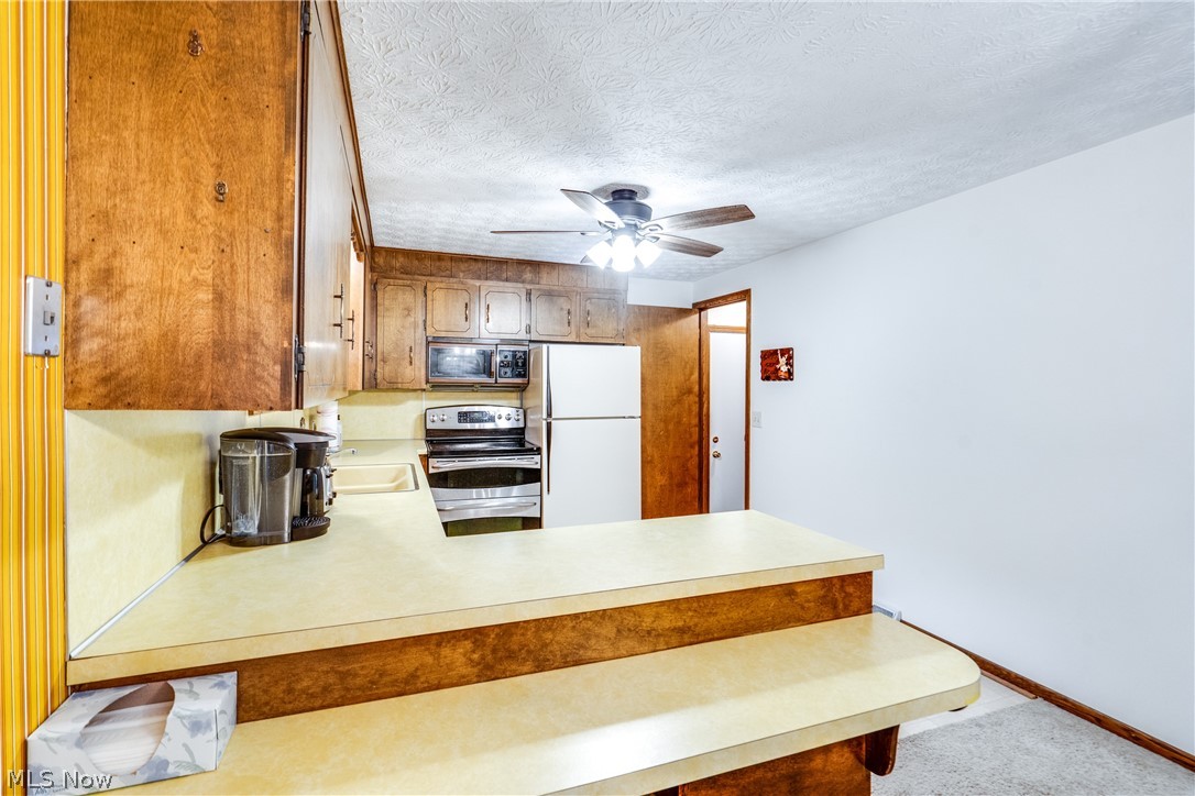 Amherst Knolls - Residential