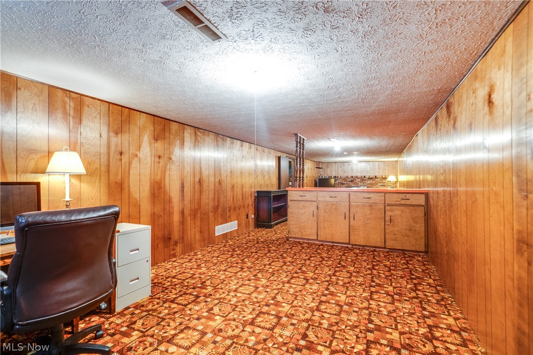 Amherst Knolls - Residential