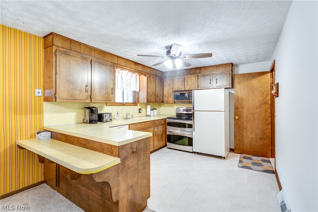 Amherst Knolls - Residential