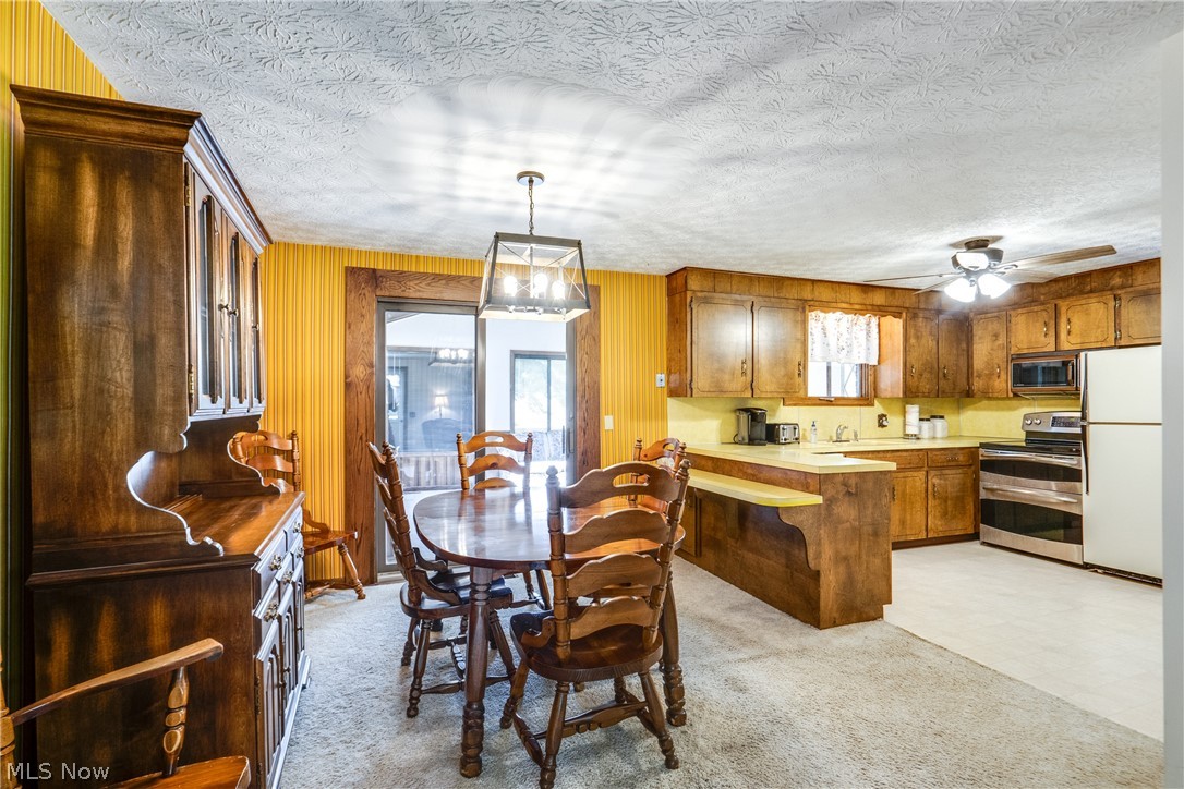Amherst Knolls - Residential