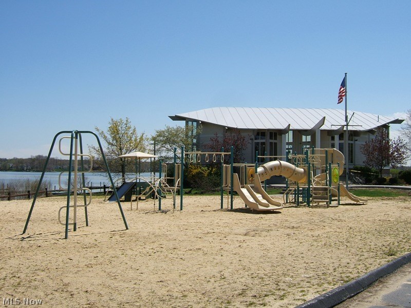 Aurora Shores - Residential