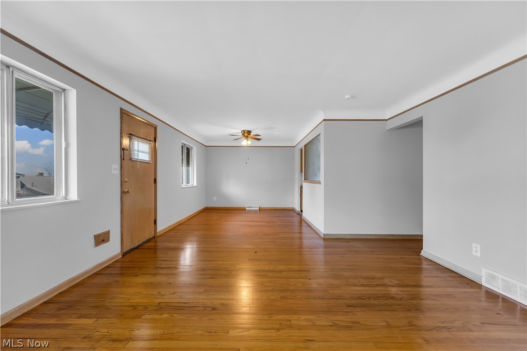 Seltzer Round Garfield Pkwy - Residential Lease