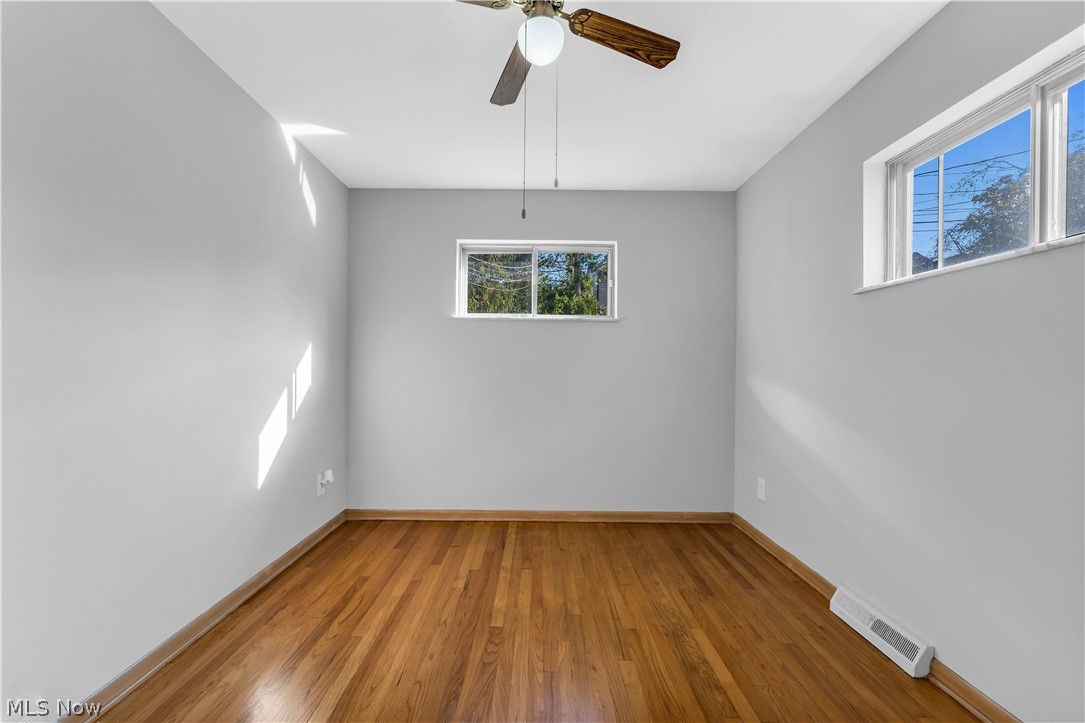 Seltzer Round Garfield Pkwy - Residential Lease