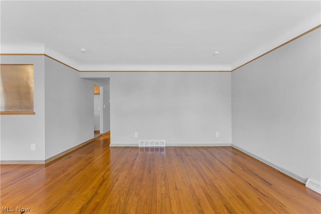 Seltzer Round Garfield Pkwy - Residential Lease