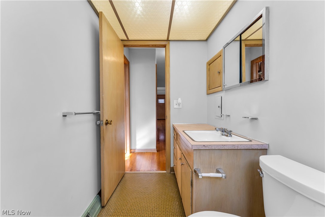 Seltzer Round Garfield Pkwy - Residential Lease