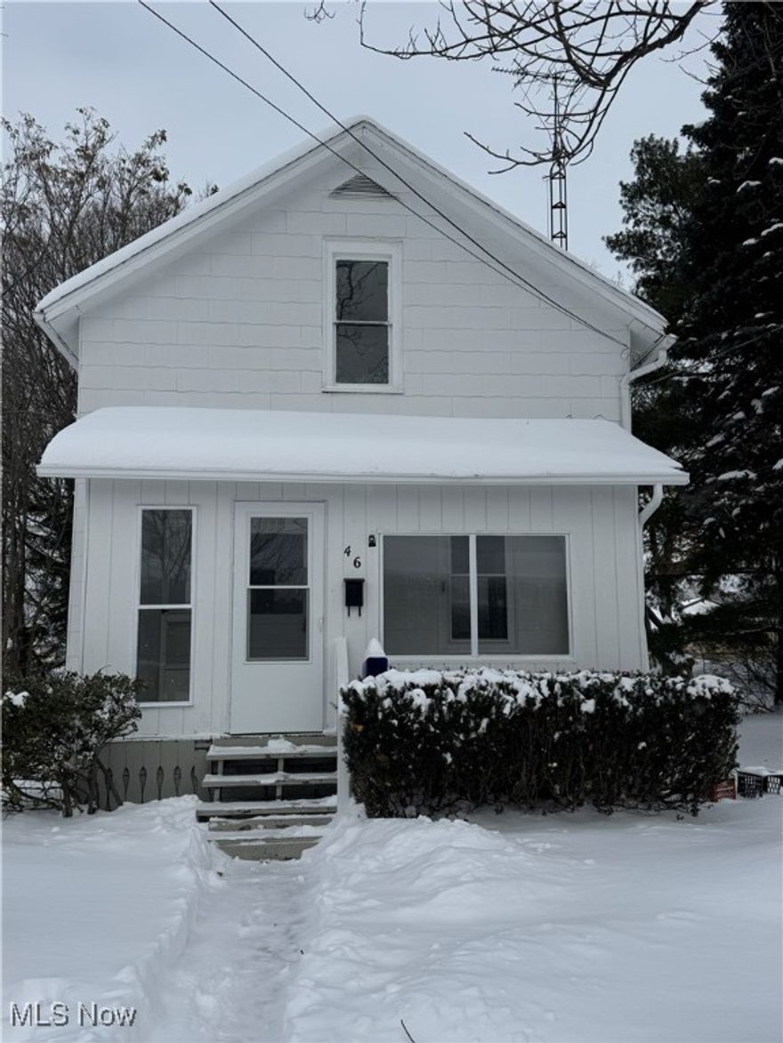 Charming remodeled 3-bed, 1.5-bath bungalow! This move-in-ready home features a bright, open layout with updated flooring, fresh paint, and modern finishes throughout. The updated kitchen offers partially updated cabinetry and countertops, while both bathrooms have been thoughtfully refreshed. Enjoy comfortable living spaces and a convenient half bath on the main level. Situated close to shopping, dining, parks, and schools — this home combines classic charm with contemporary updates!
