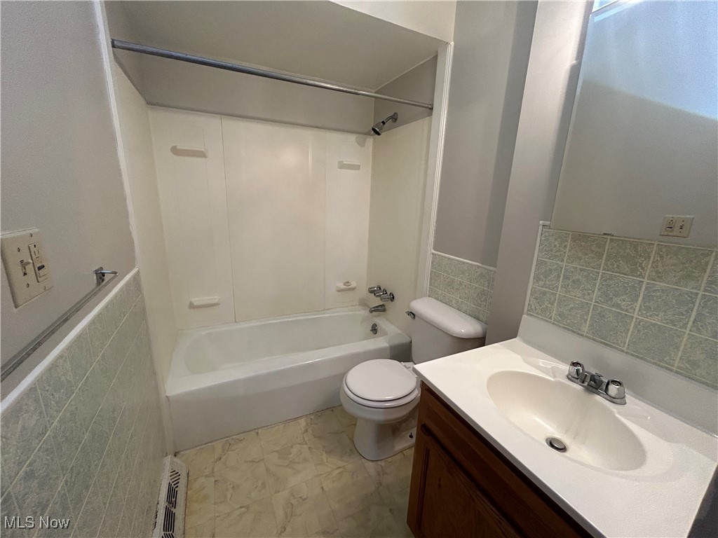 Stow Little Farms - Residential Lease