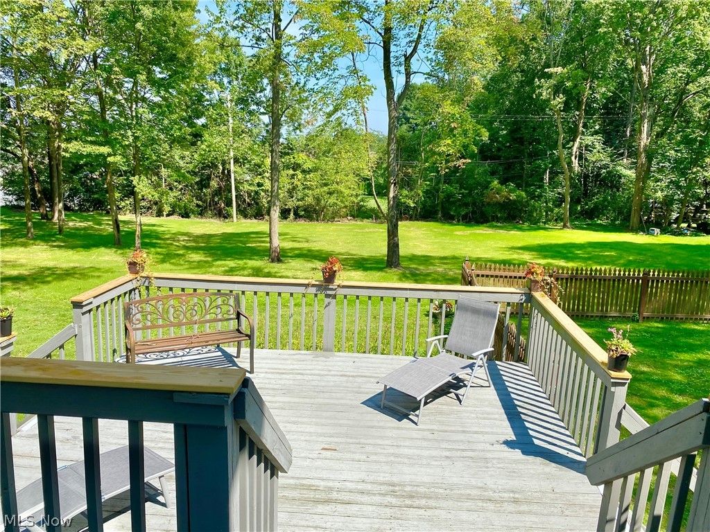 Photo of 568 Hampshire Road, Fairlawn, OH 44333 (MLS # 5192229)