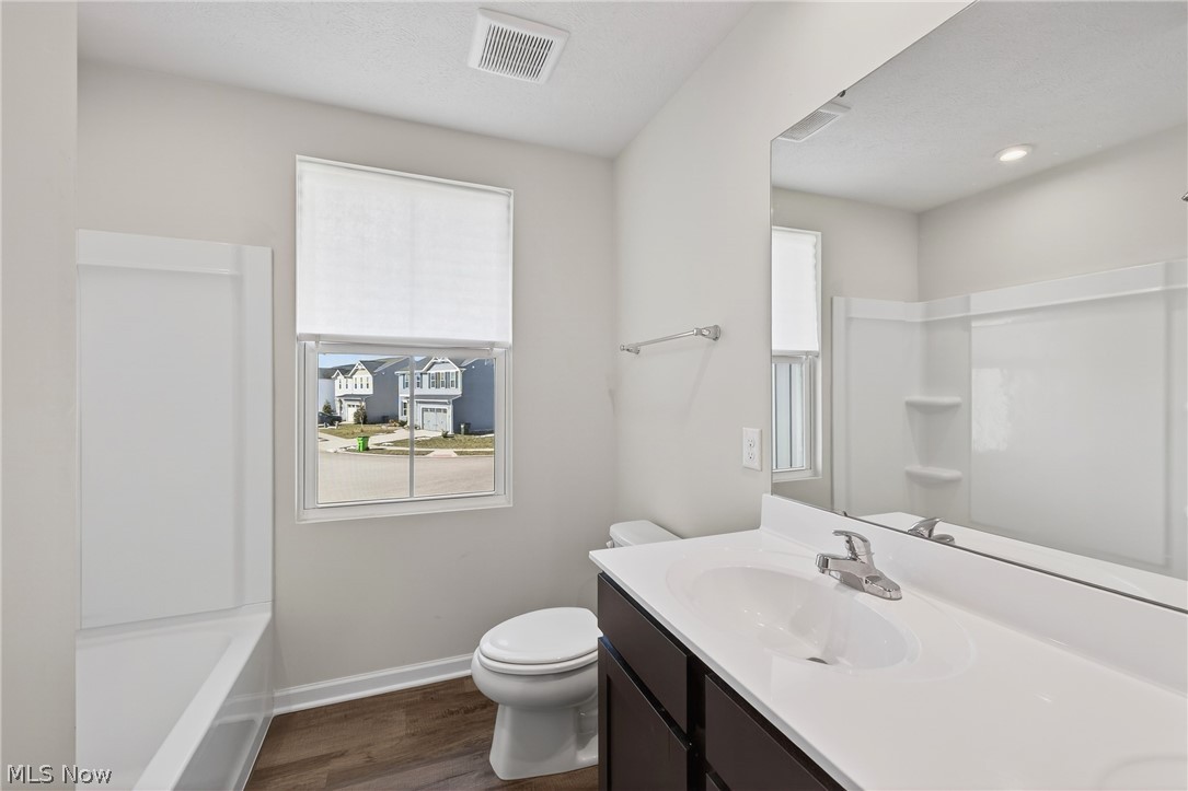 East New Haven Ph Four - Residential