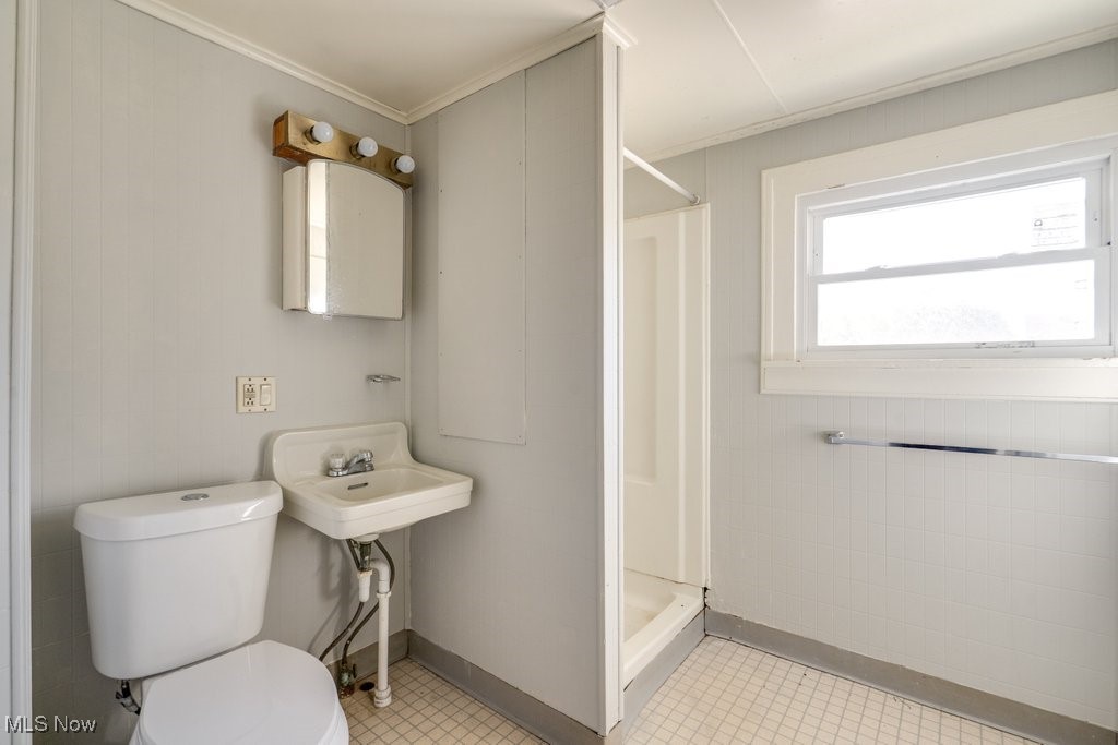 Voris & Teinbachers Add - Residential Lease