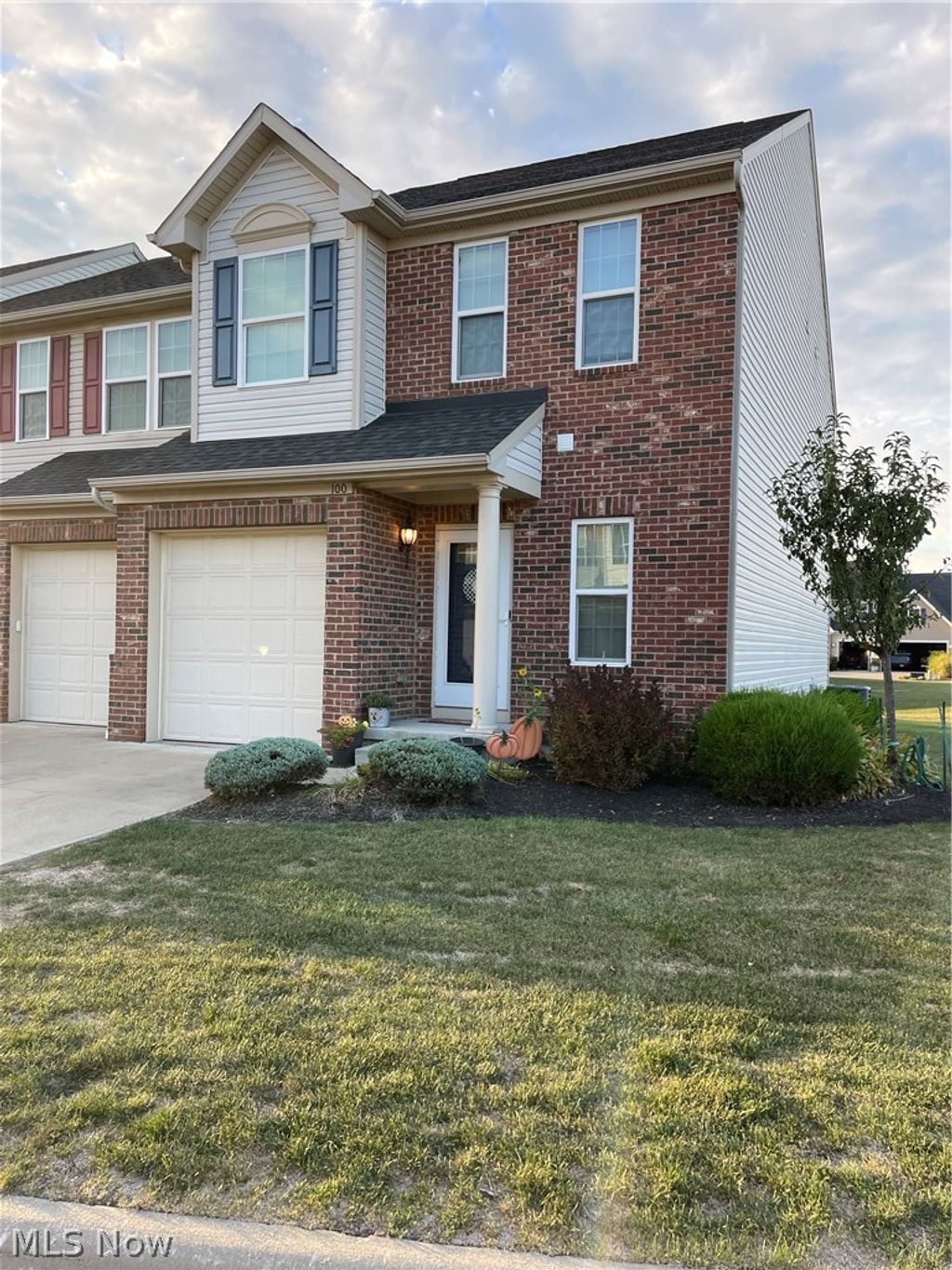 Photo of 100 River Rock Way, Berea, OH 44017 (MLS # 5191042)