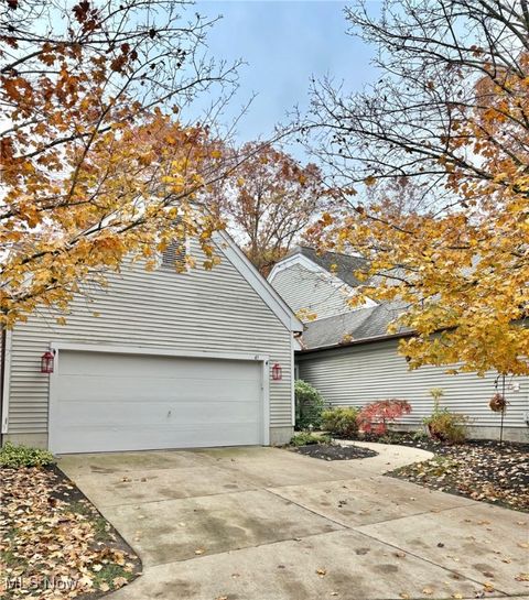 45 Forest Cove Drive 24 Akron OH 44319