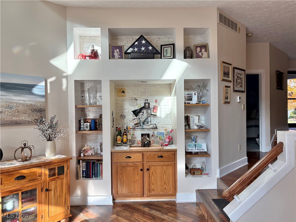 Forest Cove East Condo - Residential