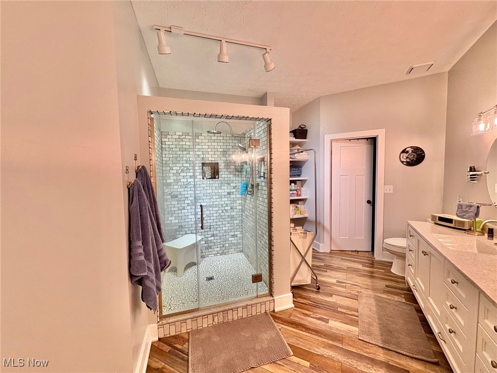 Forest Cove East Condo - Residential