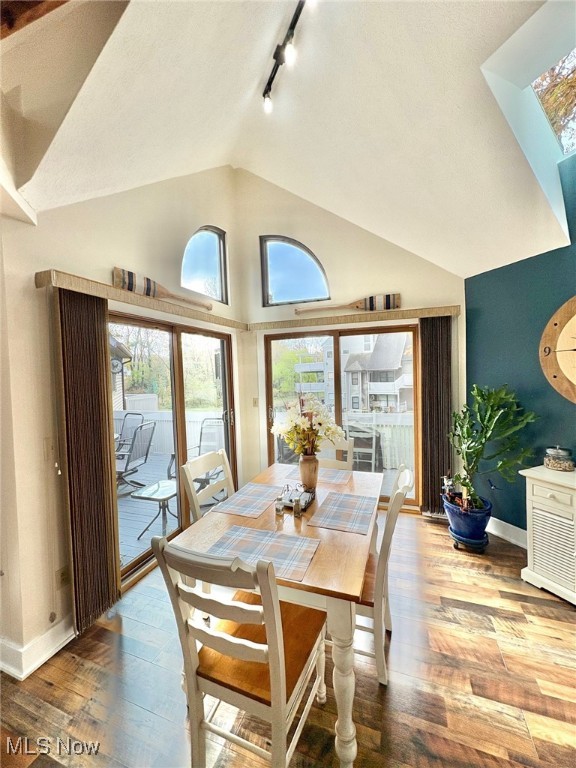 Forest Cove East Condo - Residential