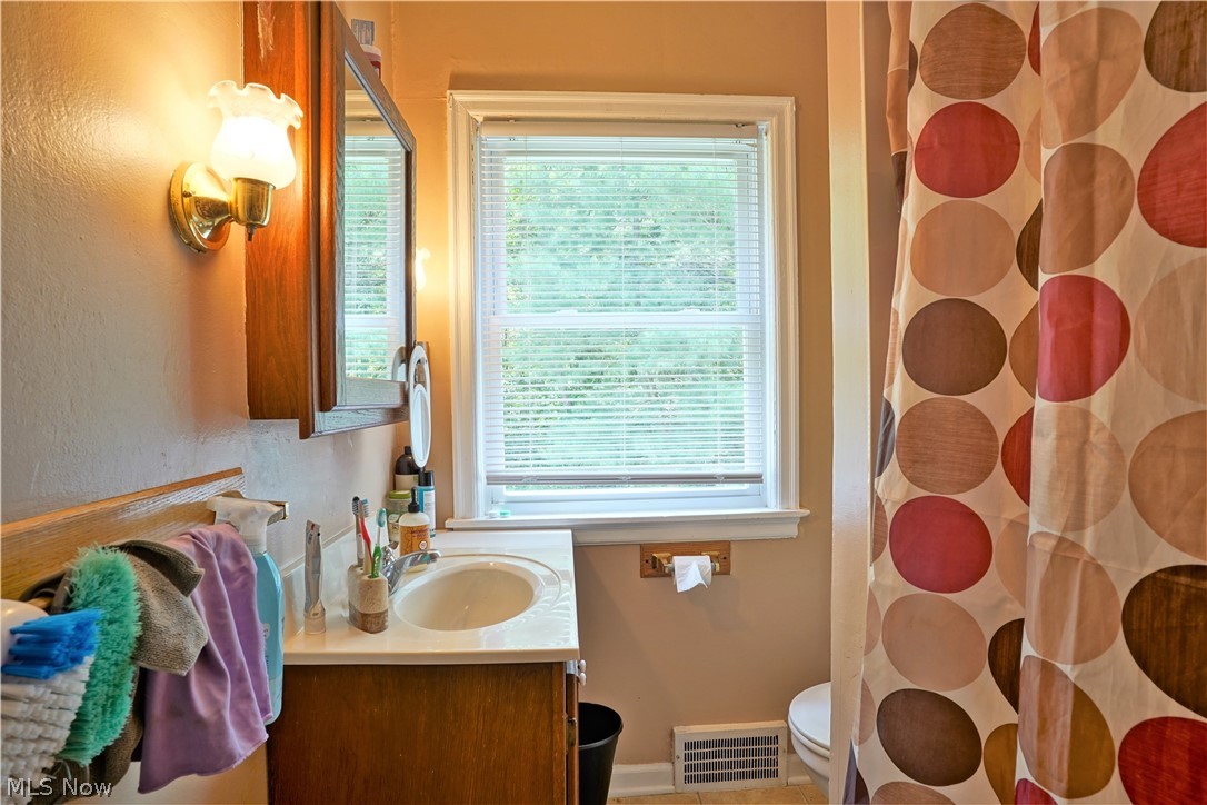 Village/Silver Lake - Residential Income