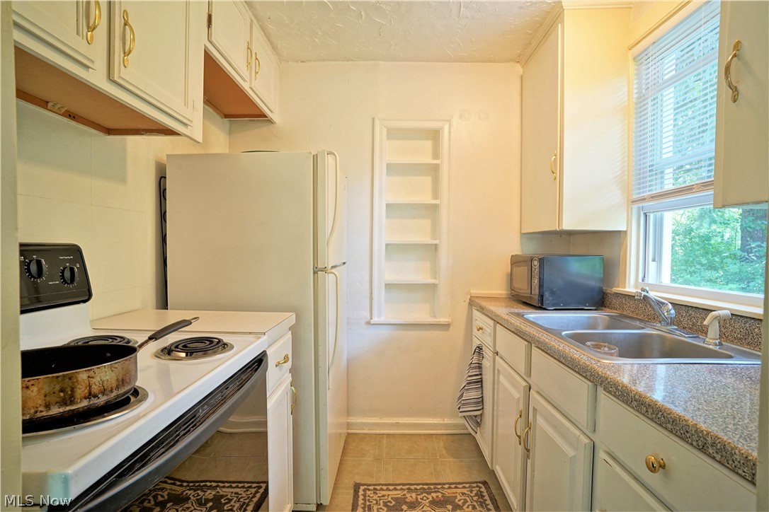 Village/Silver Lake - Residential Income