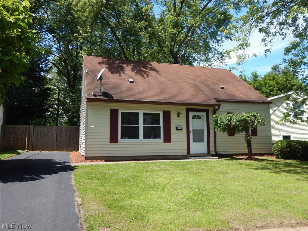 Welcome home to updated cape in the Falls! Newer kitchen featuring new cabinets, counters and appliances. Spacious laundry room for step saving.
Updated flooring throughout, freshly painted interior and much more. Enjoy the summer days on the covered rear porch, fenced rear yard, oversized storage shed. Immediate possession.