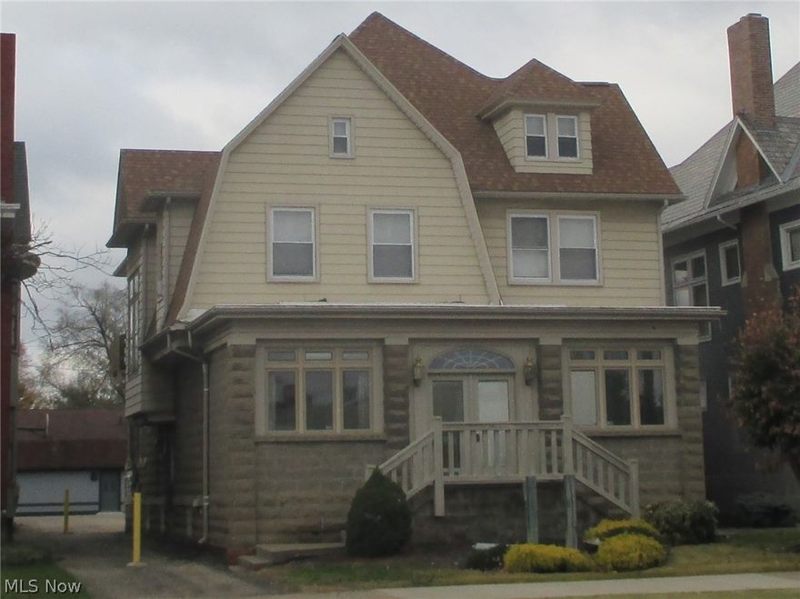 Approximately 1700 sq ft, waiting room, reception area, one large open room, two double smaller rooms.  Storage area, rest rooms ( one rest room updated) Owner will replace some carpeting.  If major changes are needed price will be adjusted. 3 year lease.