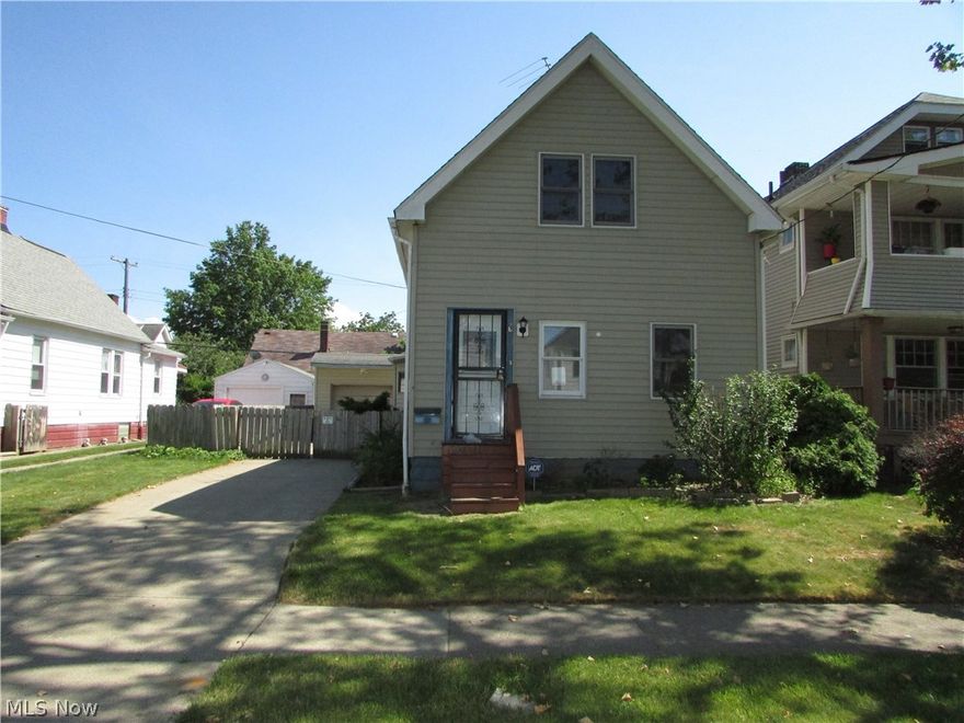 Great investment or starter home.  Needs a little TLC, but overall in good condition.  Full basement, garage, large living room.