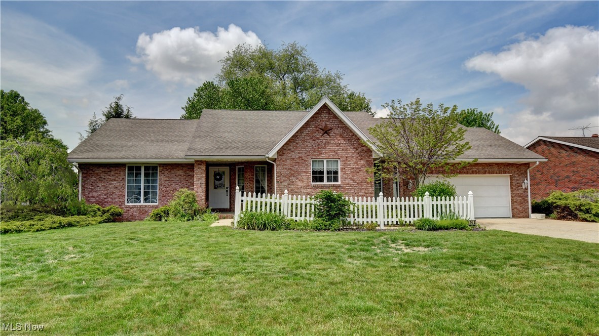 2148 Denise Drive, New Philadelphia, Ohio image 9